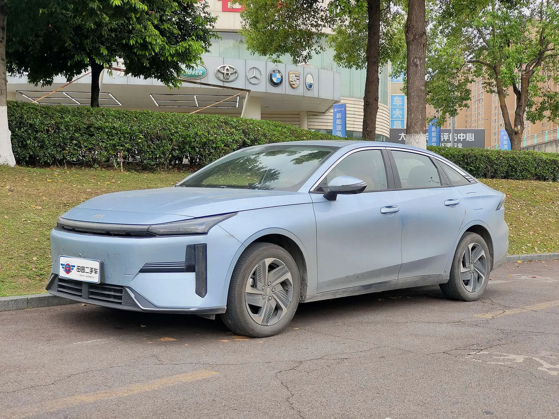 Geely Galaxy L6