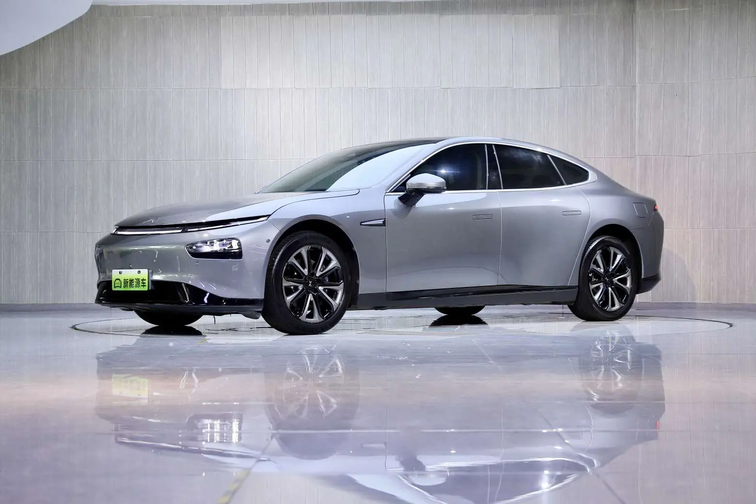 Xpeng P7