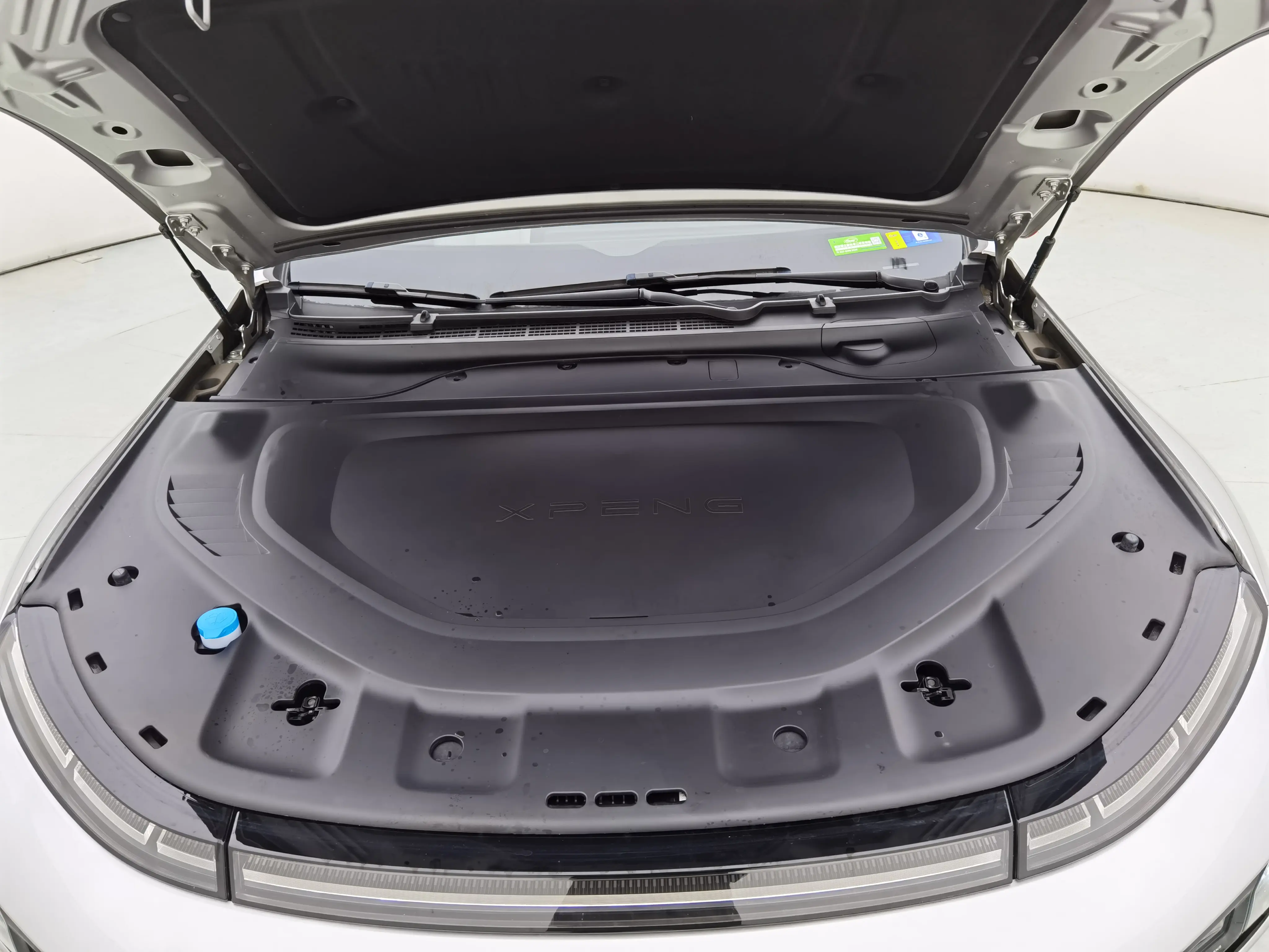 Xpeng P7