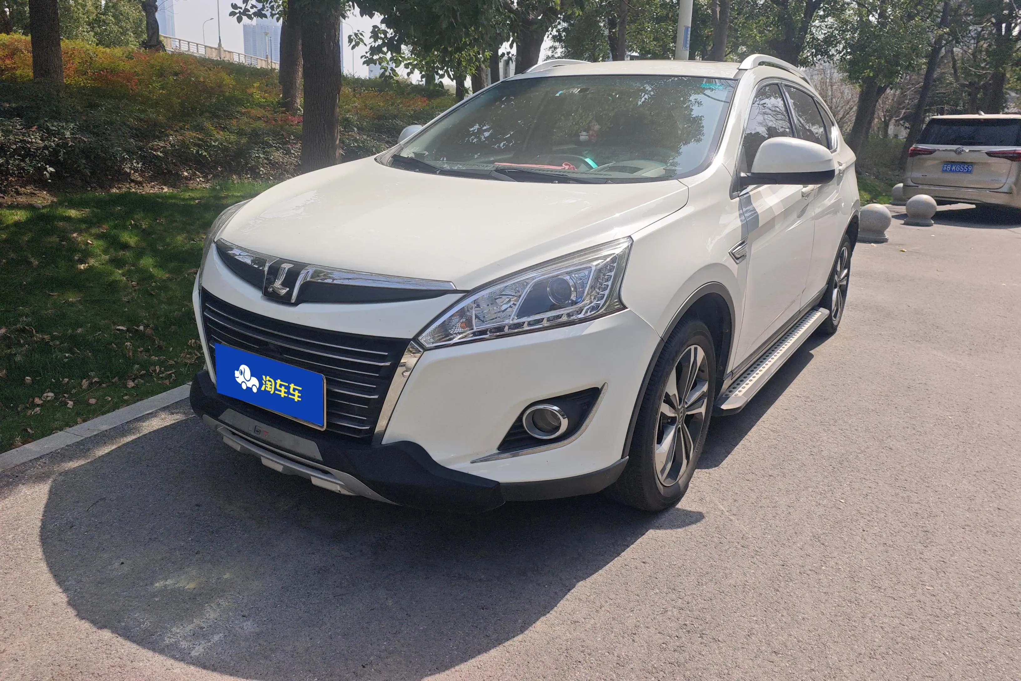 Nazhijie You6 SUV