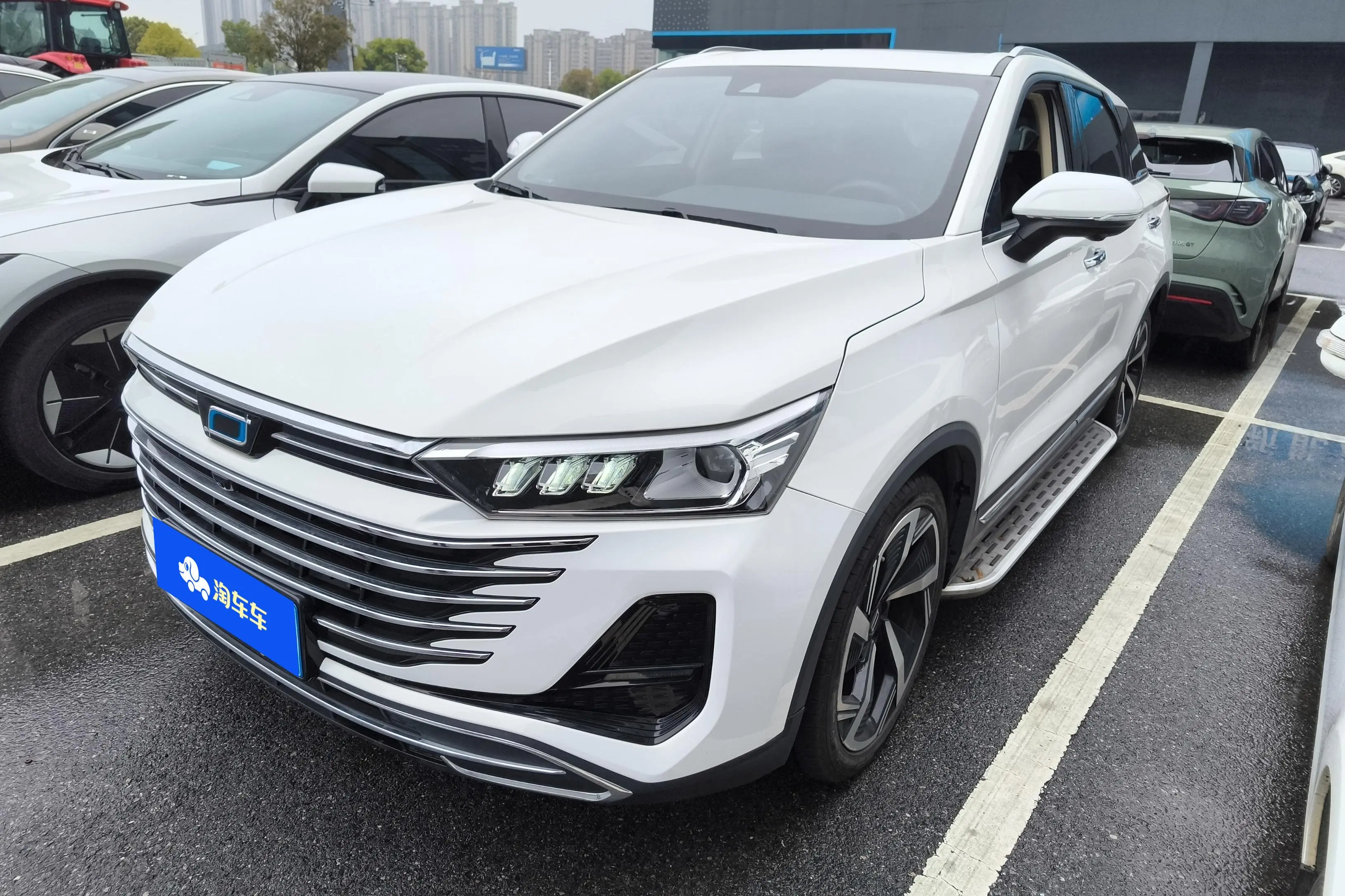 FAW Bestune T77