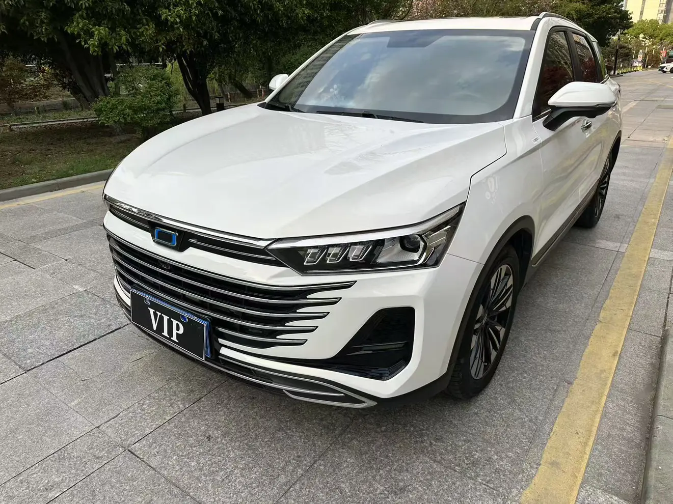 FAW Bestune T77