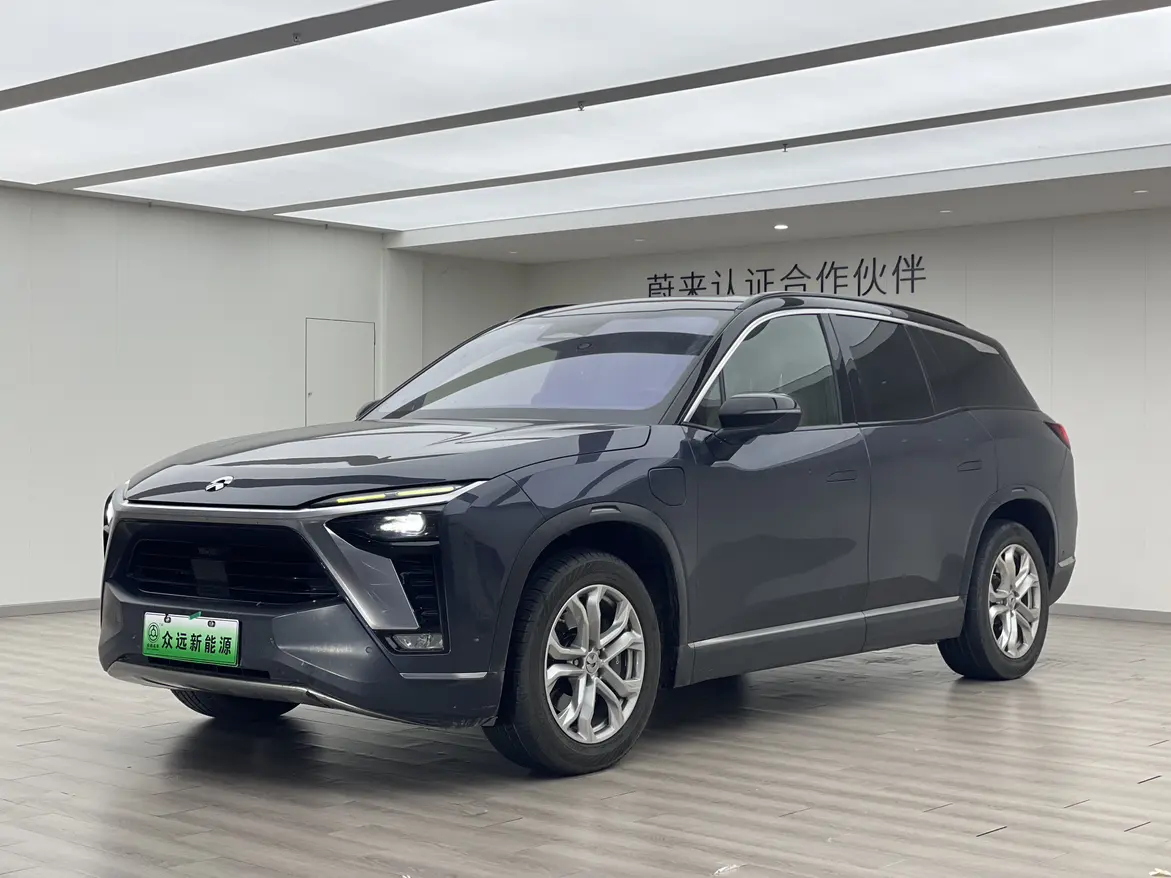 NIO ES8