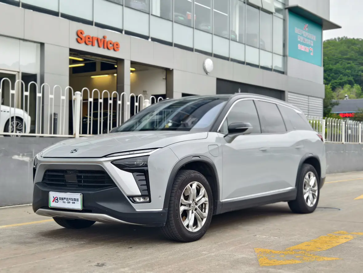 NIO ES8