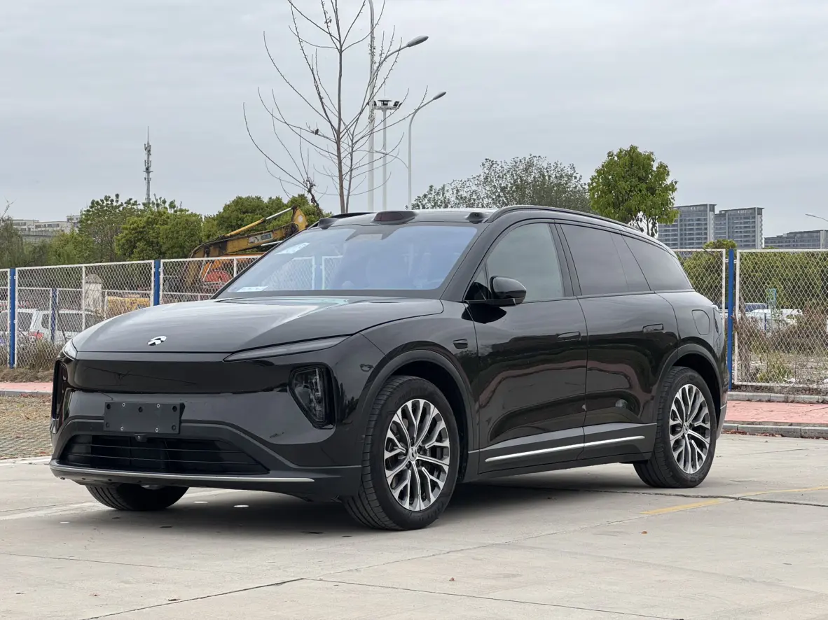 NIO ES6