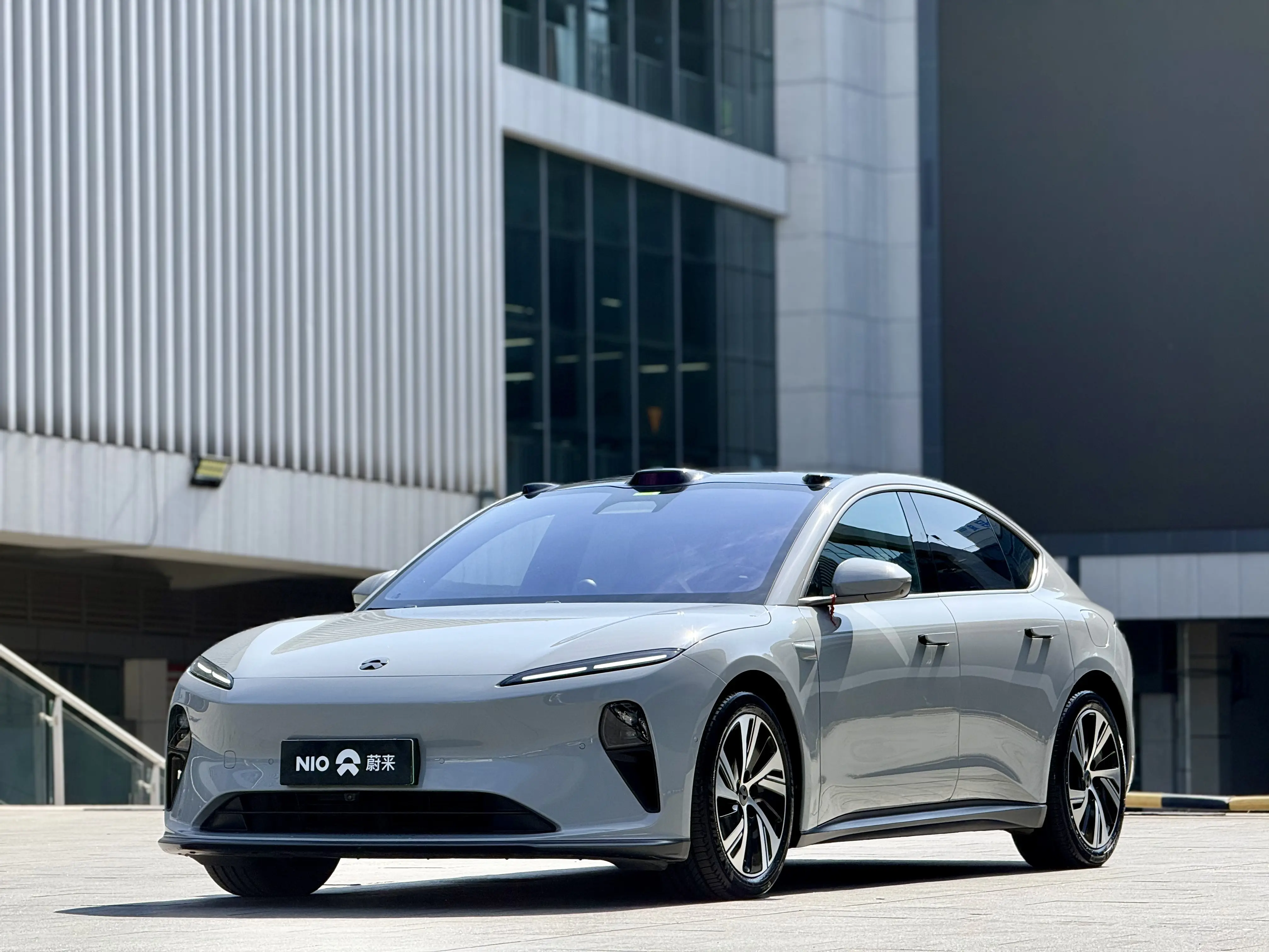 NIO ET5