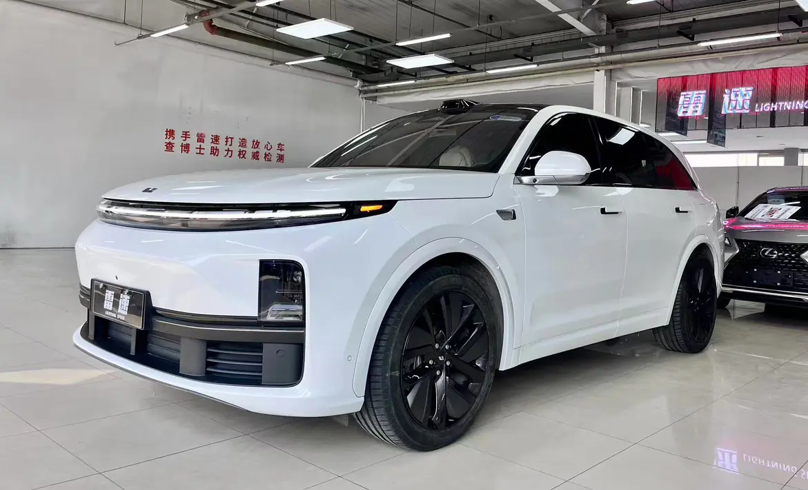 Lixiang L7