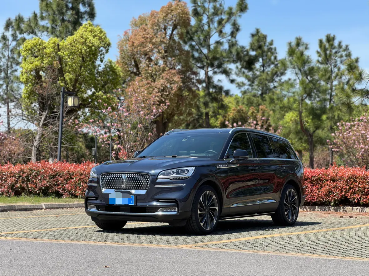 Lincoln Aviator