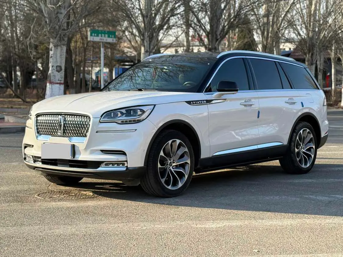 Lincoln Aviator