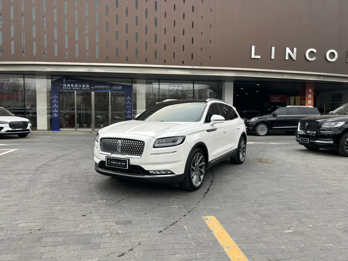 Lincoln Navigator