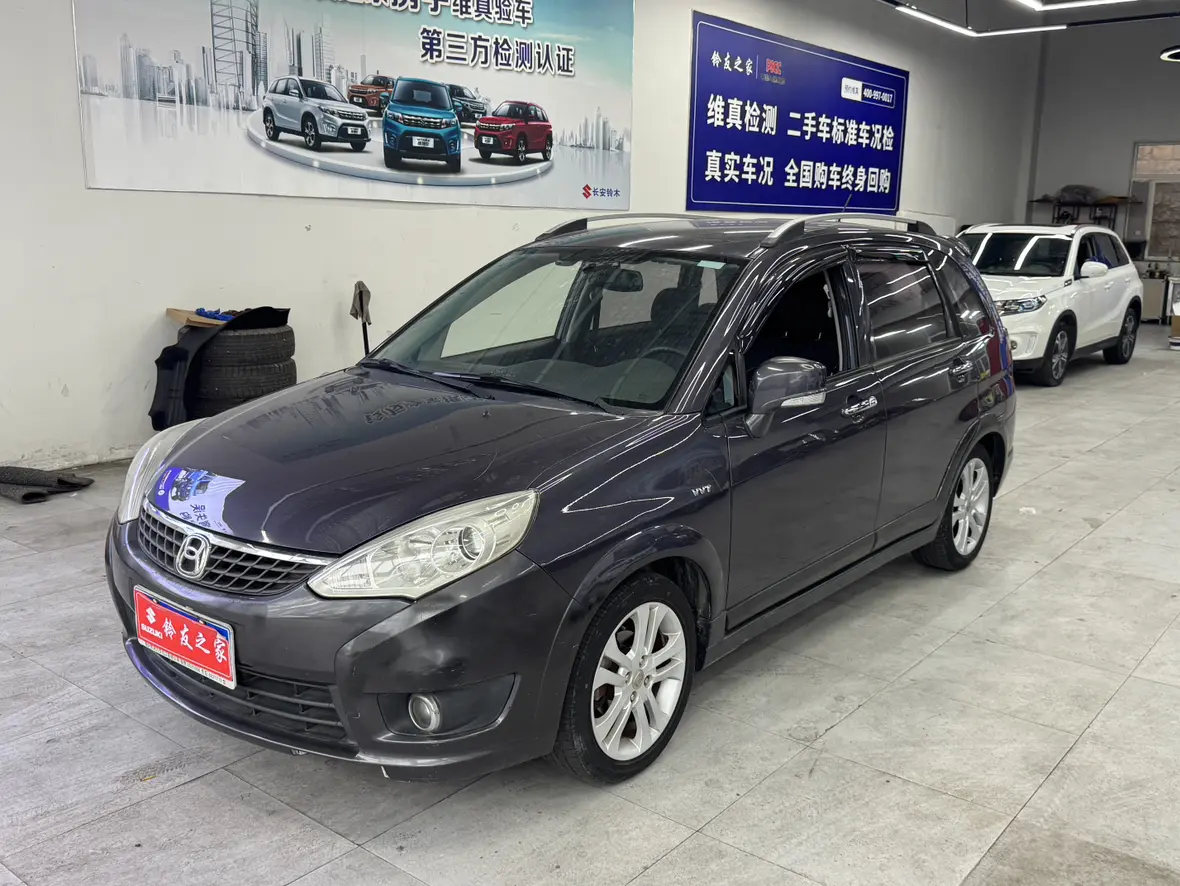 Suzuki Liana A6