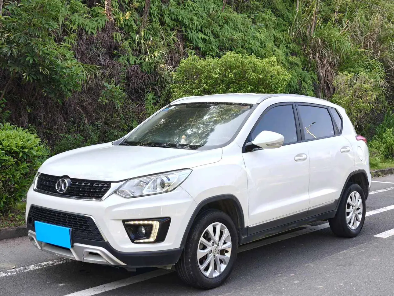 BAIC Shenbao X35