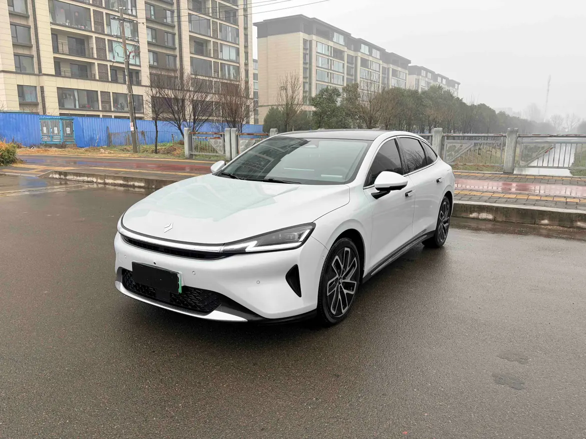 Baojun Enjoy PHEV