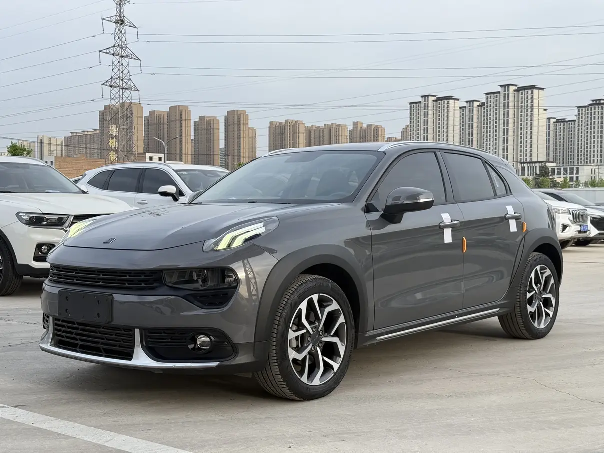 Lynk & Co 02