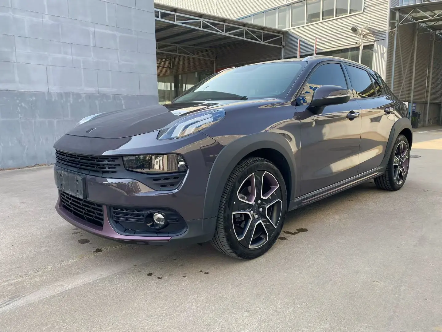 Lynk & Co 02