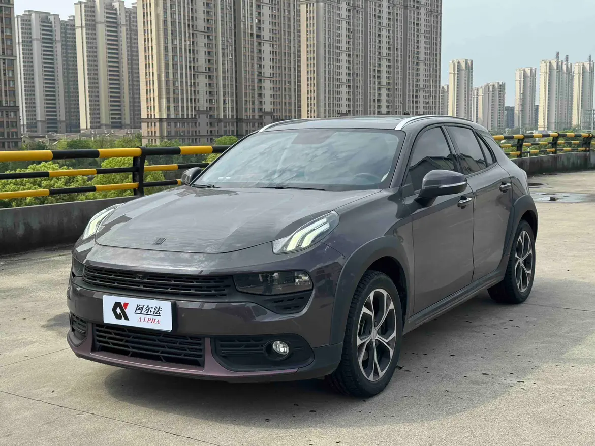 Lynk & Co 02
