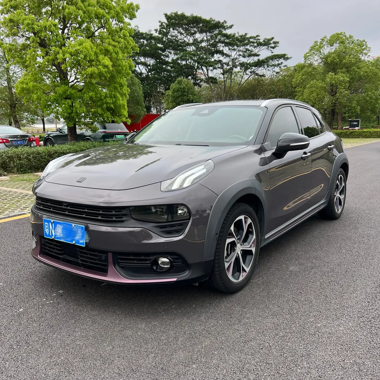 Lynk & Co 02
