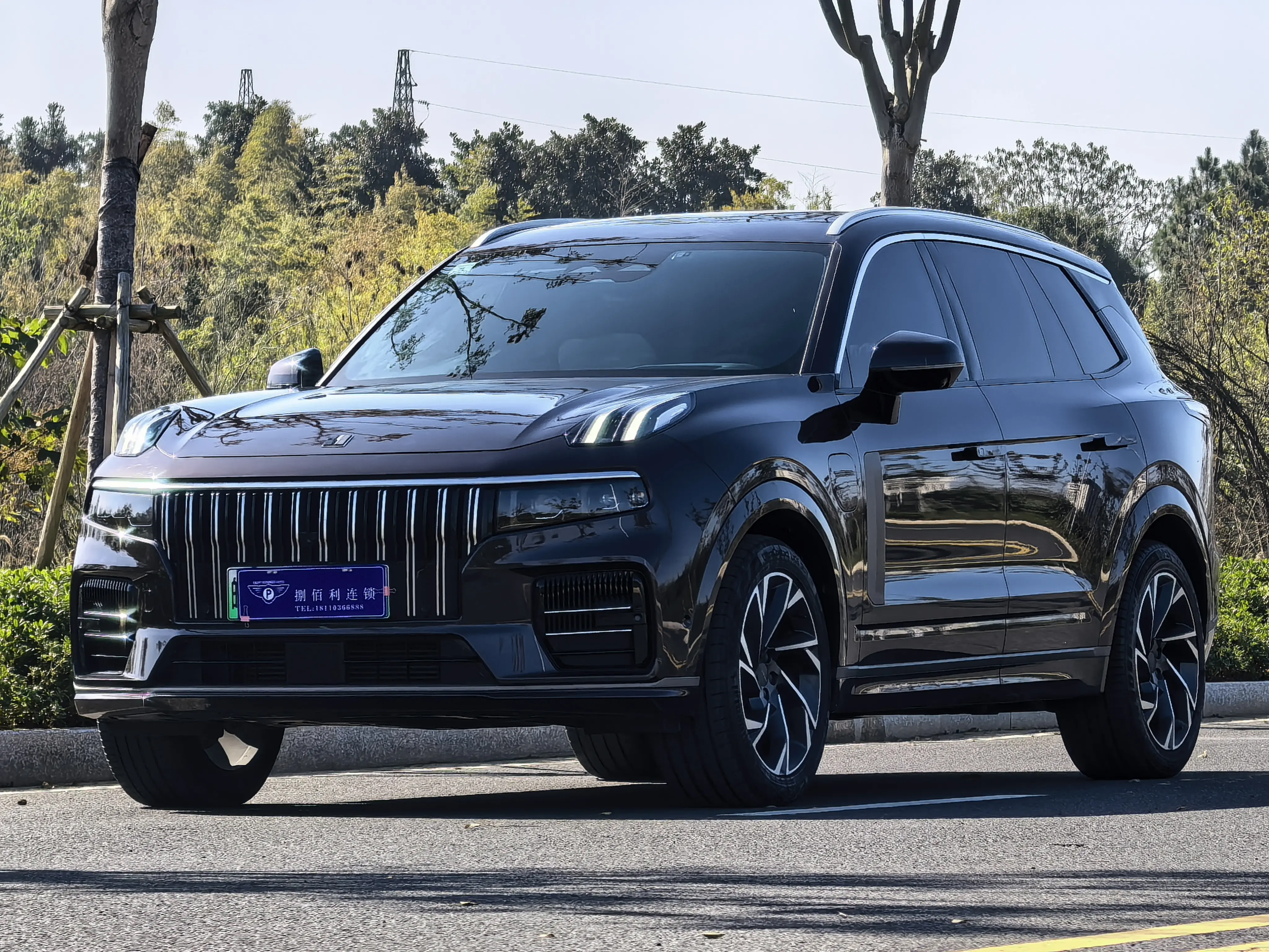 Lynk & Co 09 EM-P