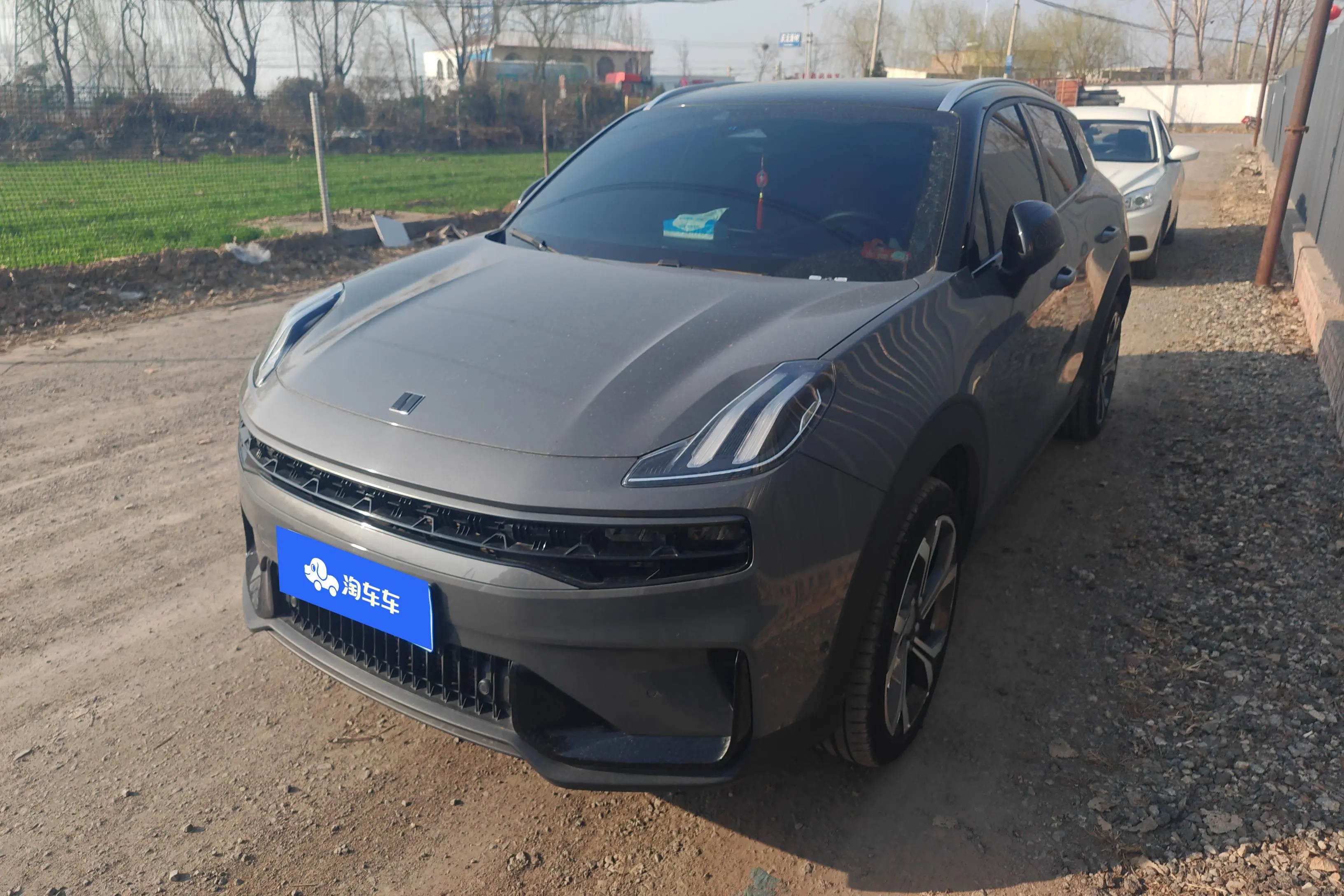 Lynk & Co 06