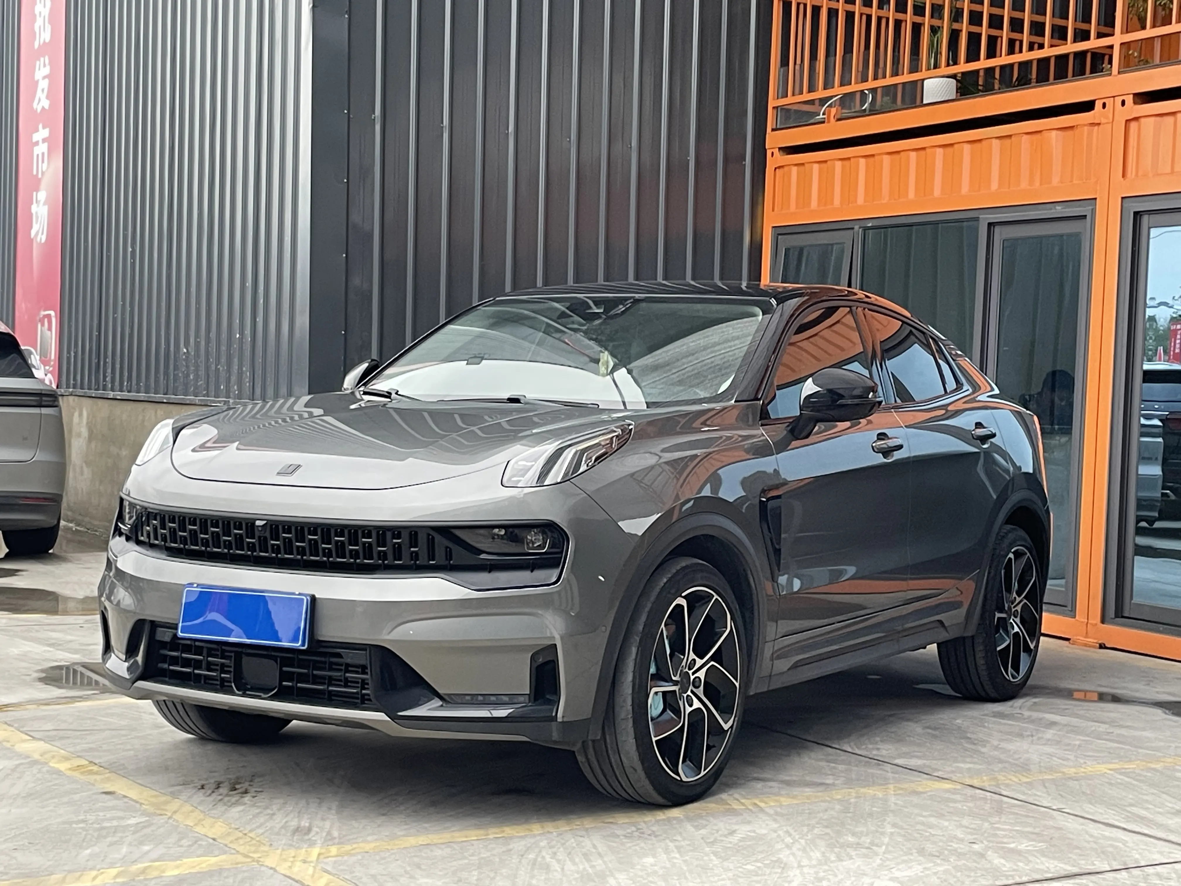 Lynk & Co 05