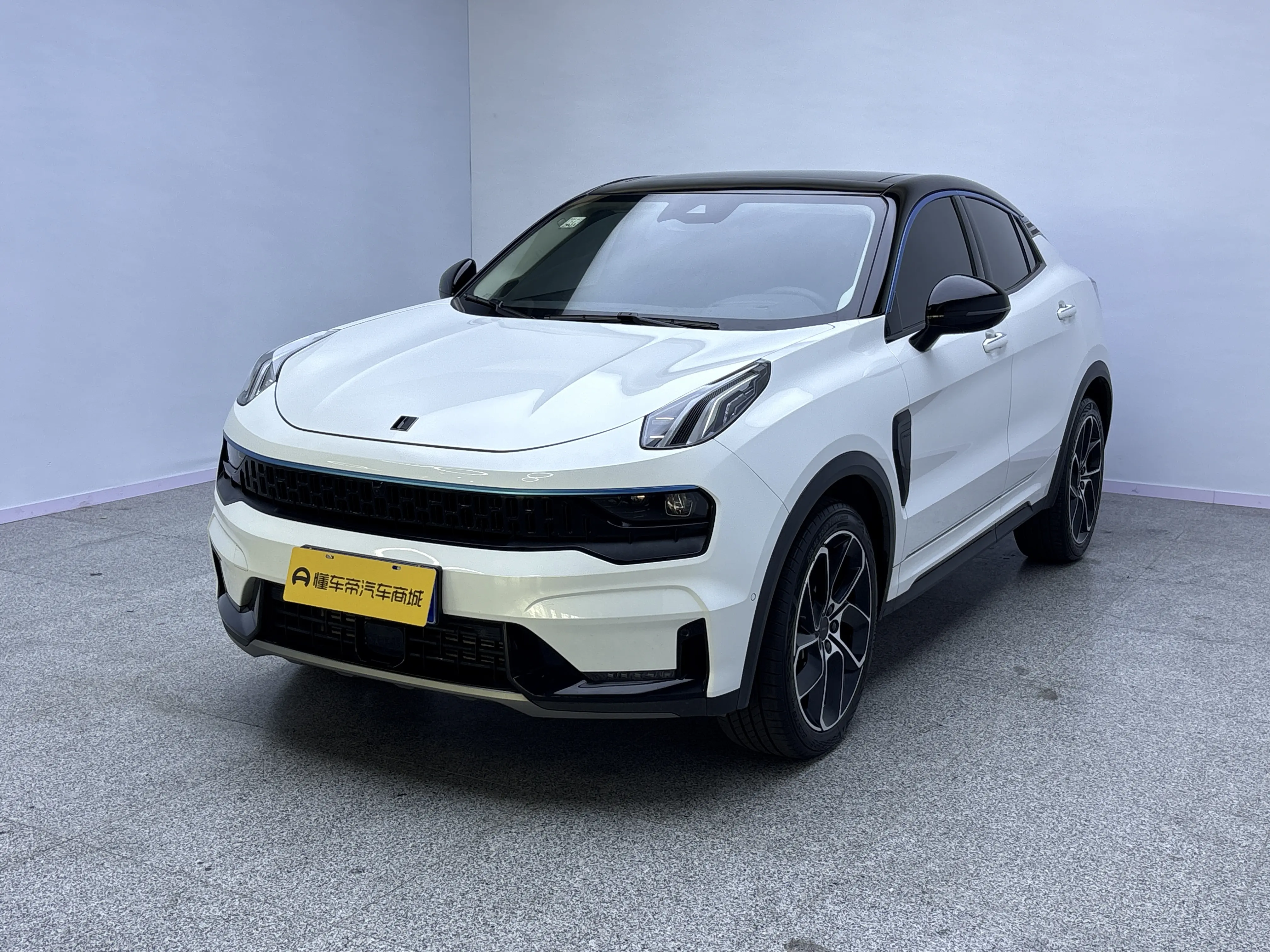 Lynk & Co 05
