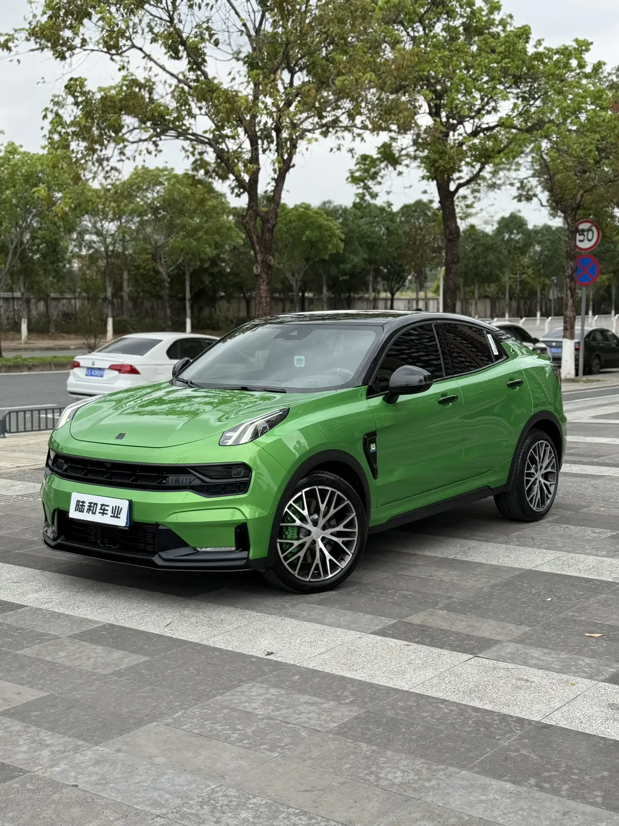 Lynk & Co 05
