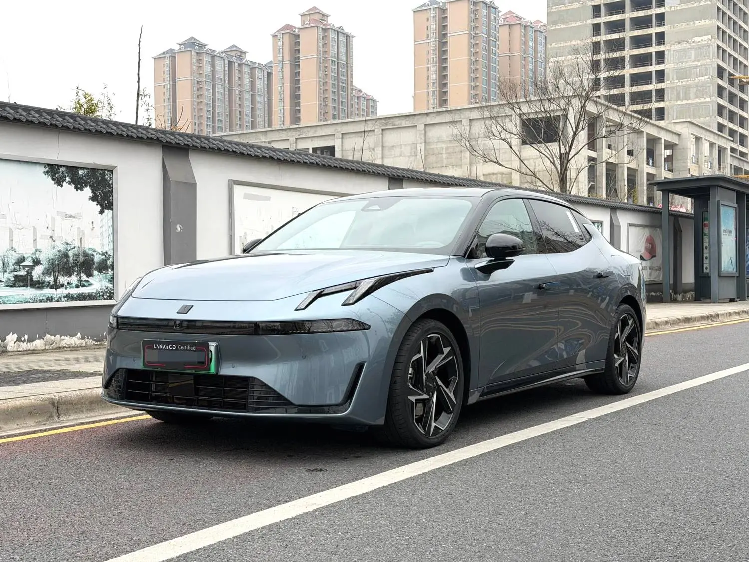 Lynk & Co 07 EM-P