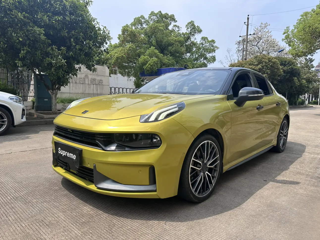 Lynk & Co 03