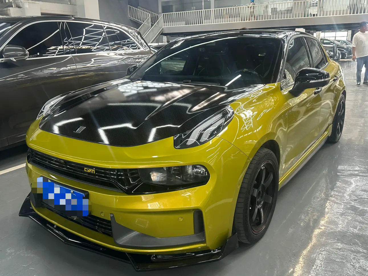 Lynk & Co 03