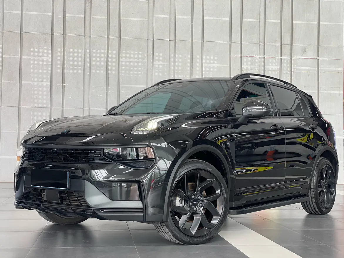 Lynk & Co 01