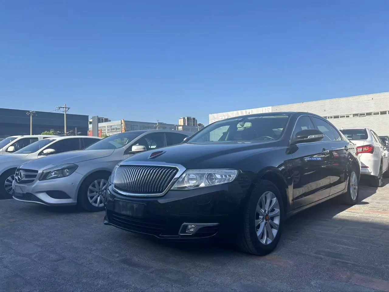 Hongqi H7