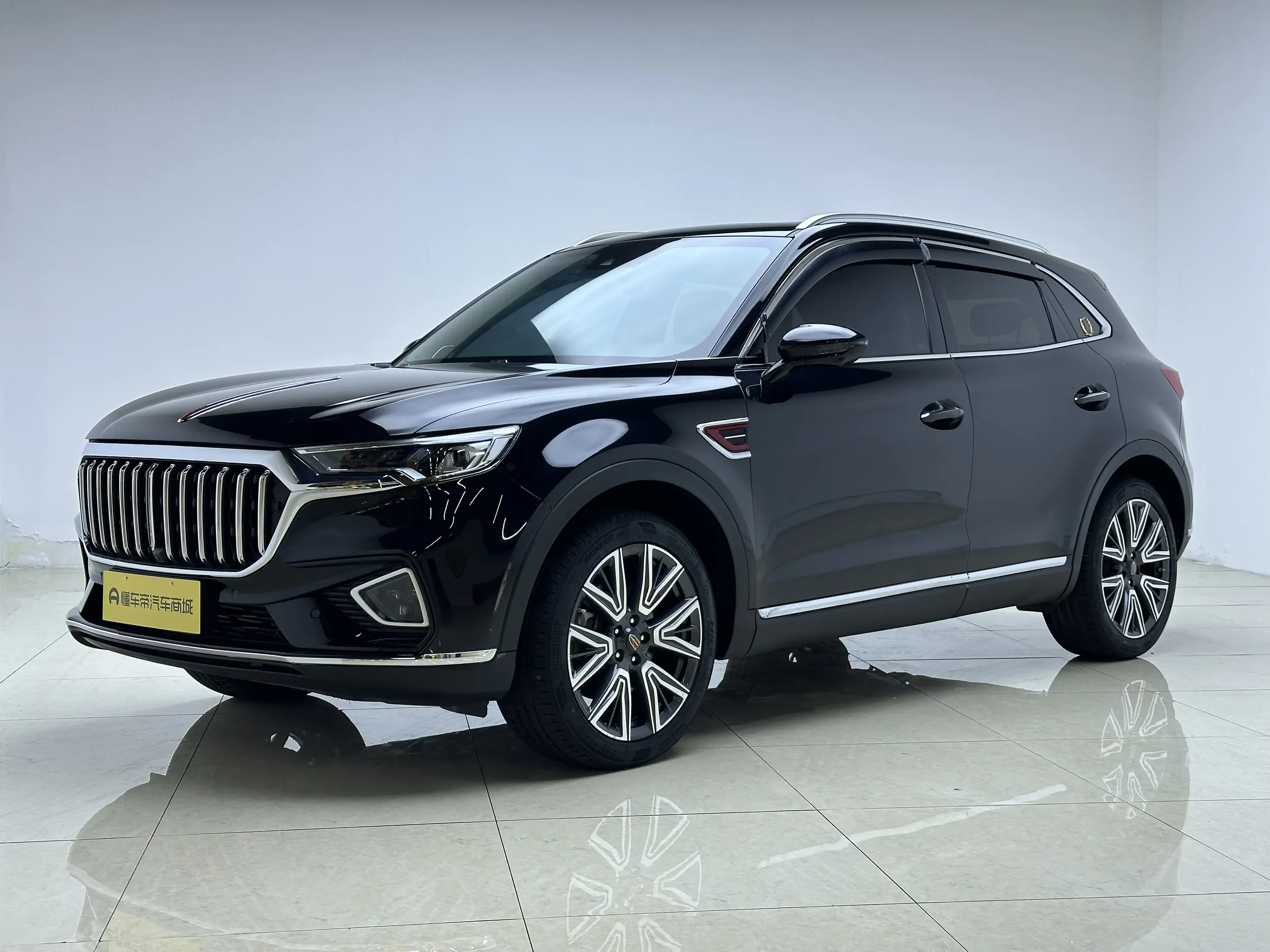 Hongqi HS5