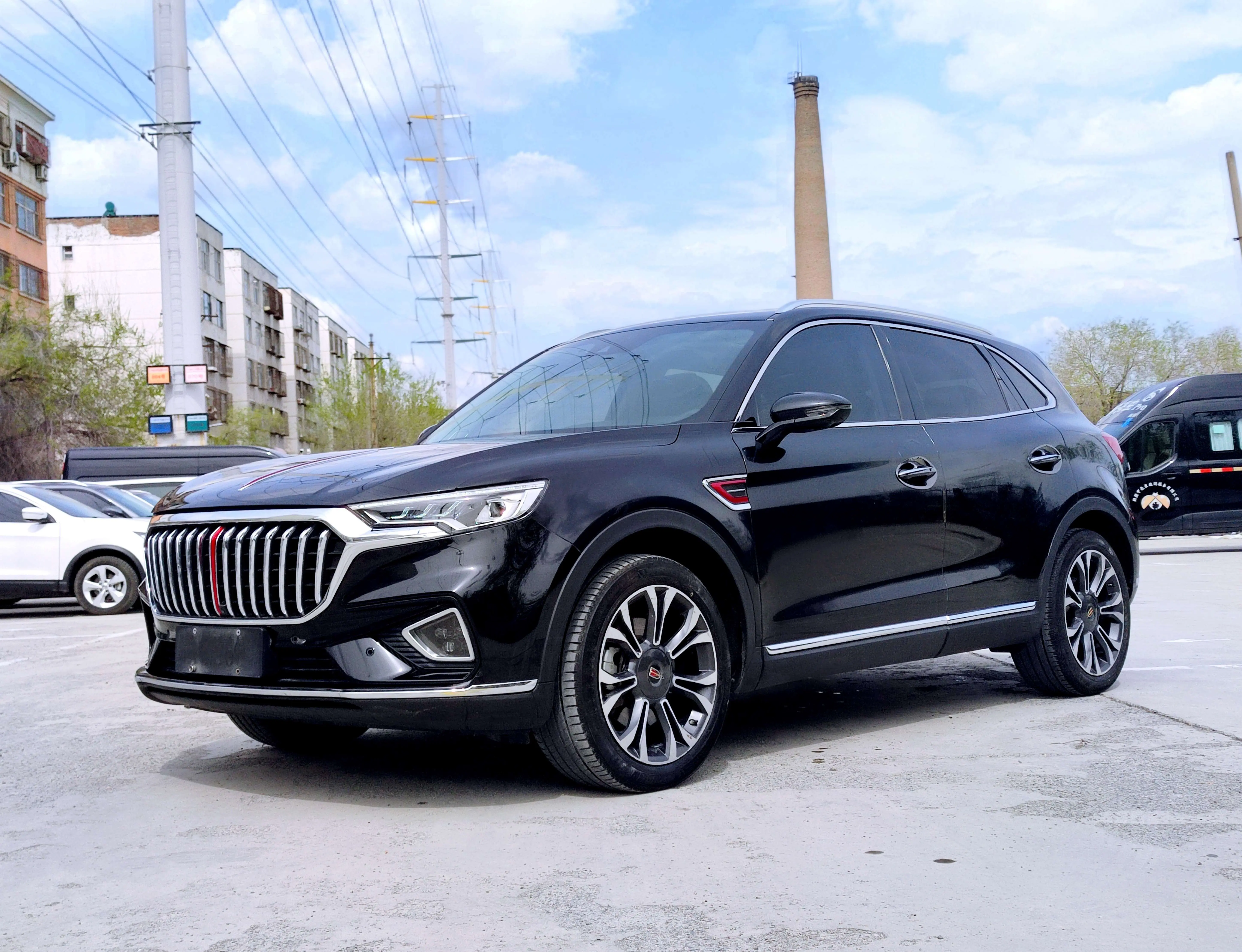 Hongqi HS5