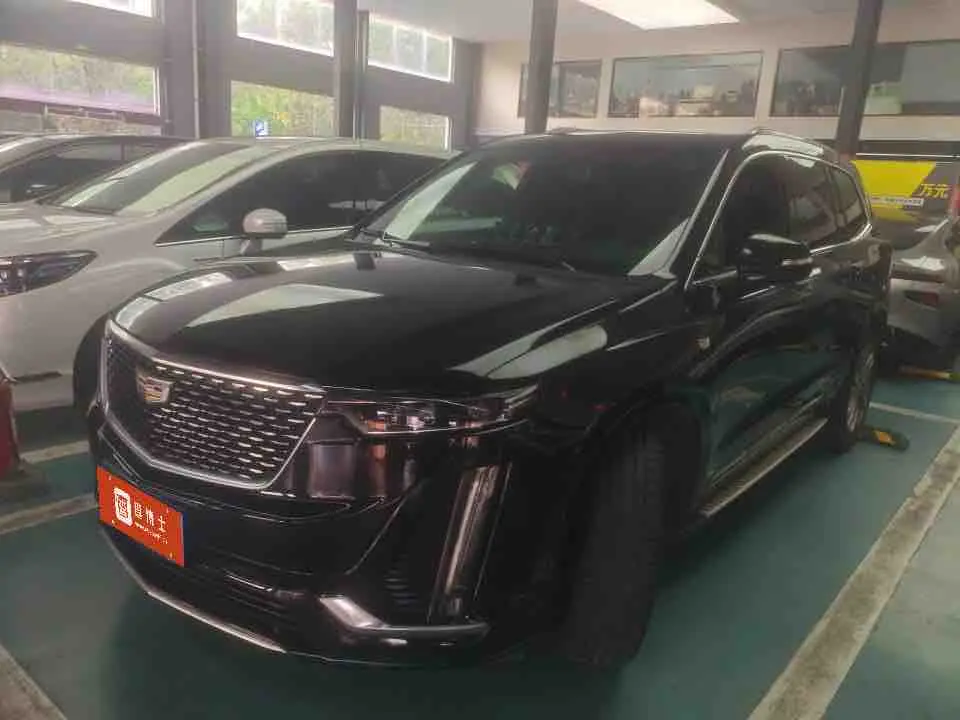 Cadillac XT6