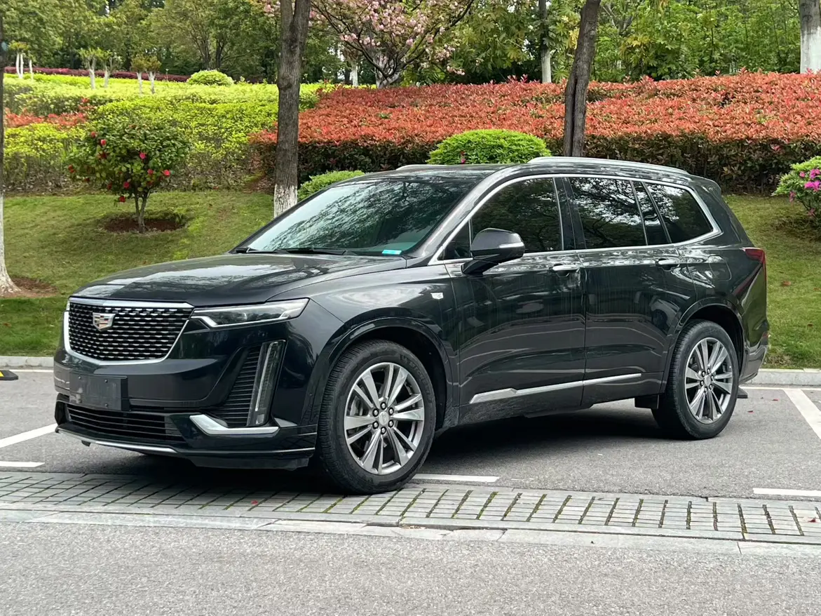Cadillac XT6