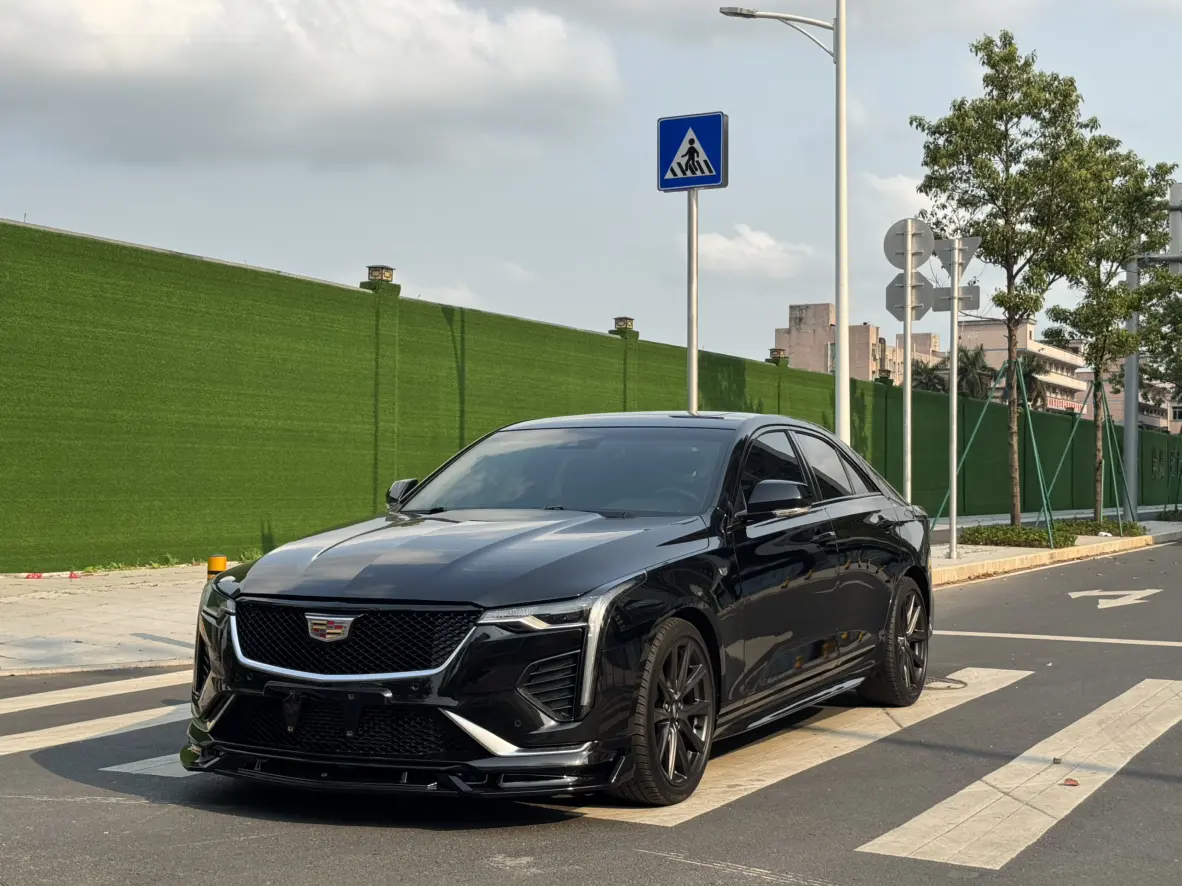 Cadillac CT4