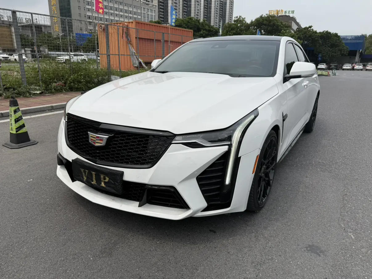 Cadillac CT4