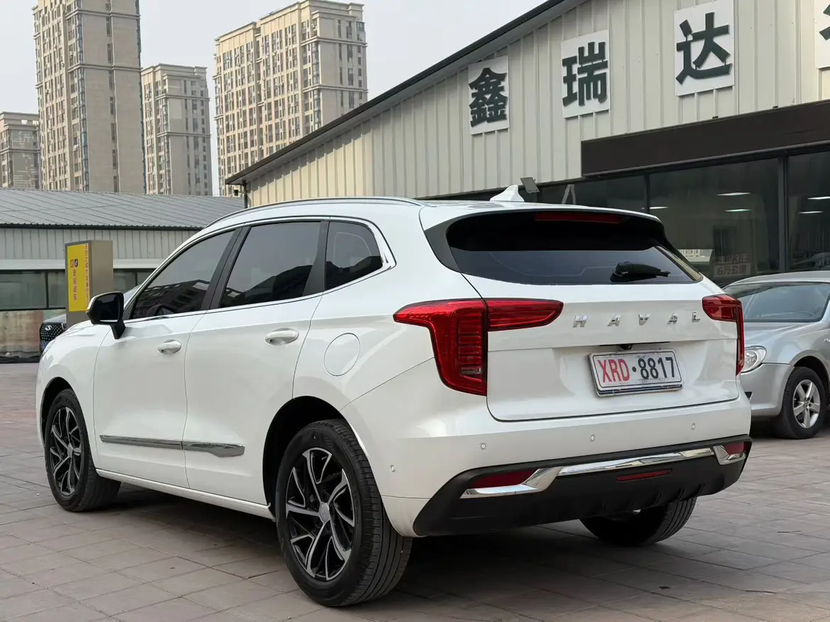 Haval Jolion