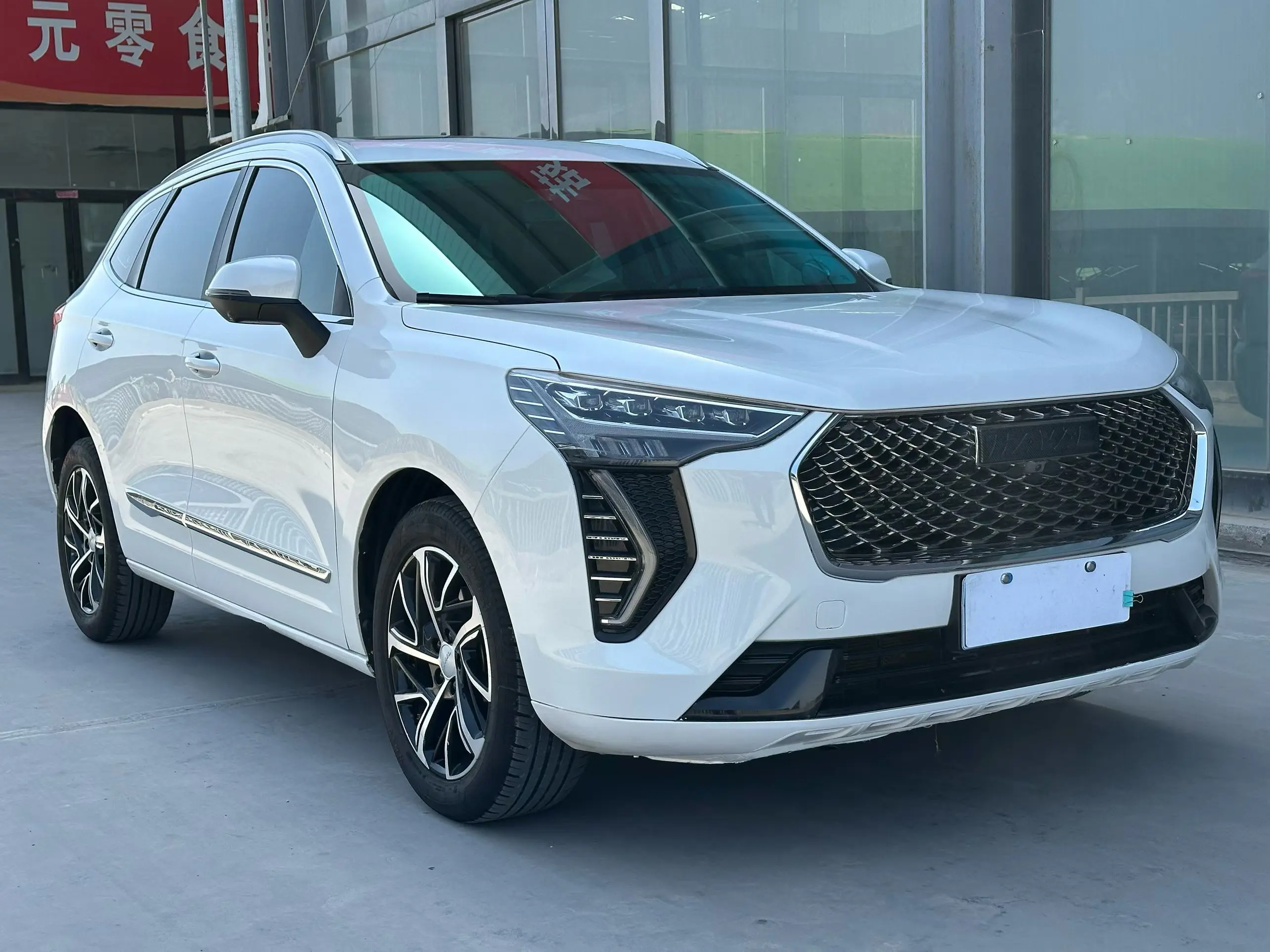 Haval Jolion