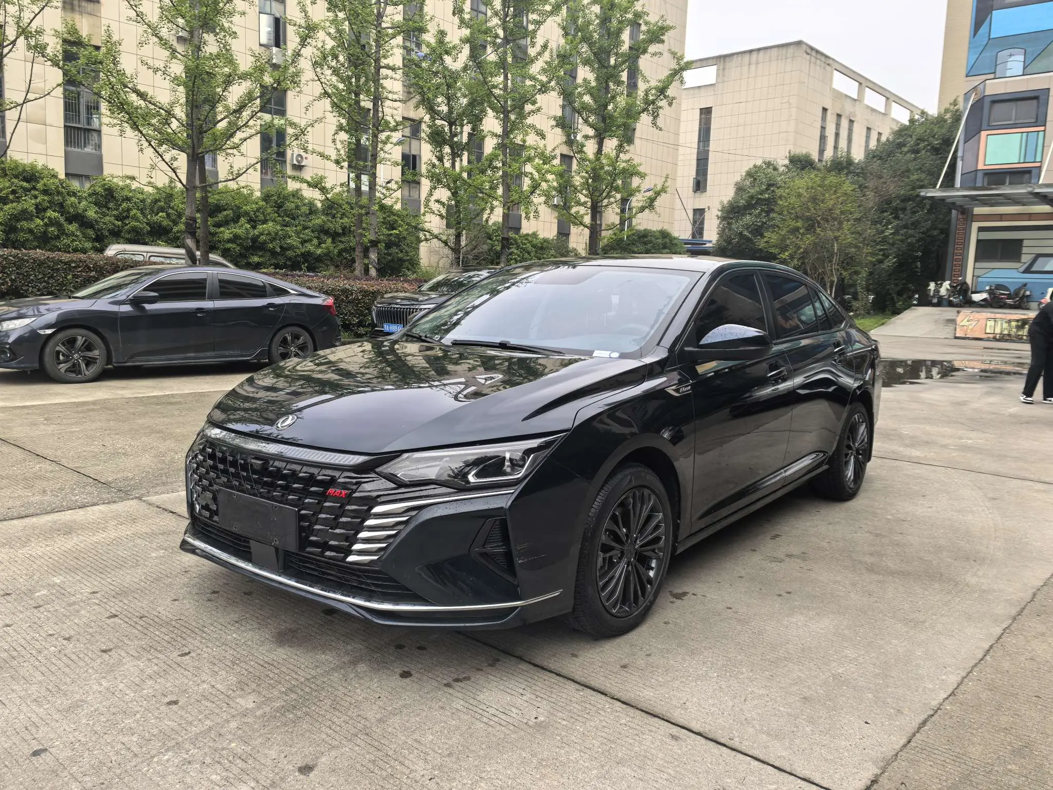 Dongfeng Yixuan MAX