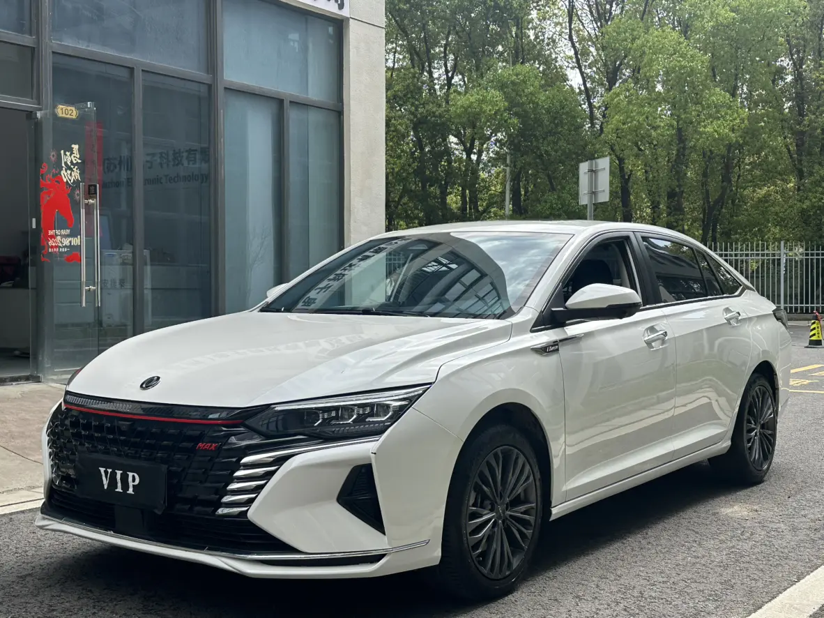 Dongfeng Yixuan MAX