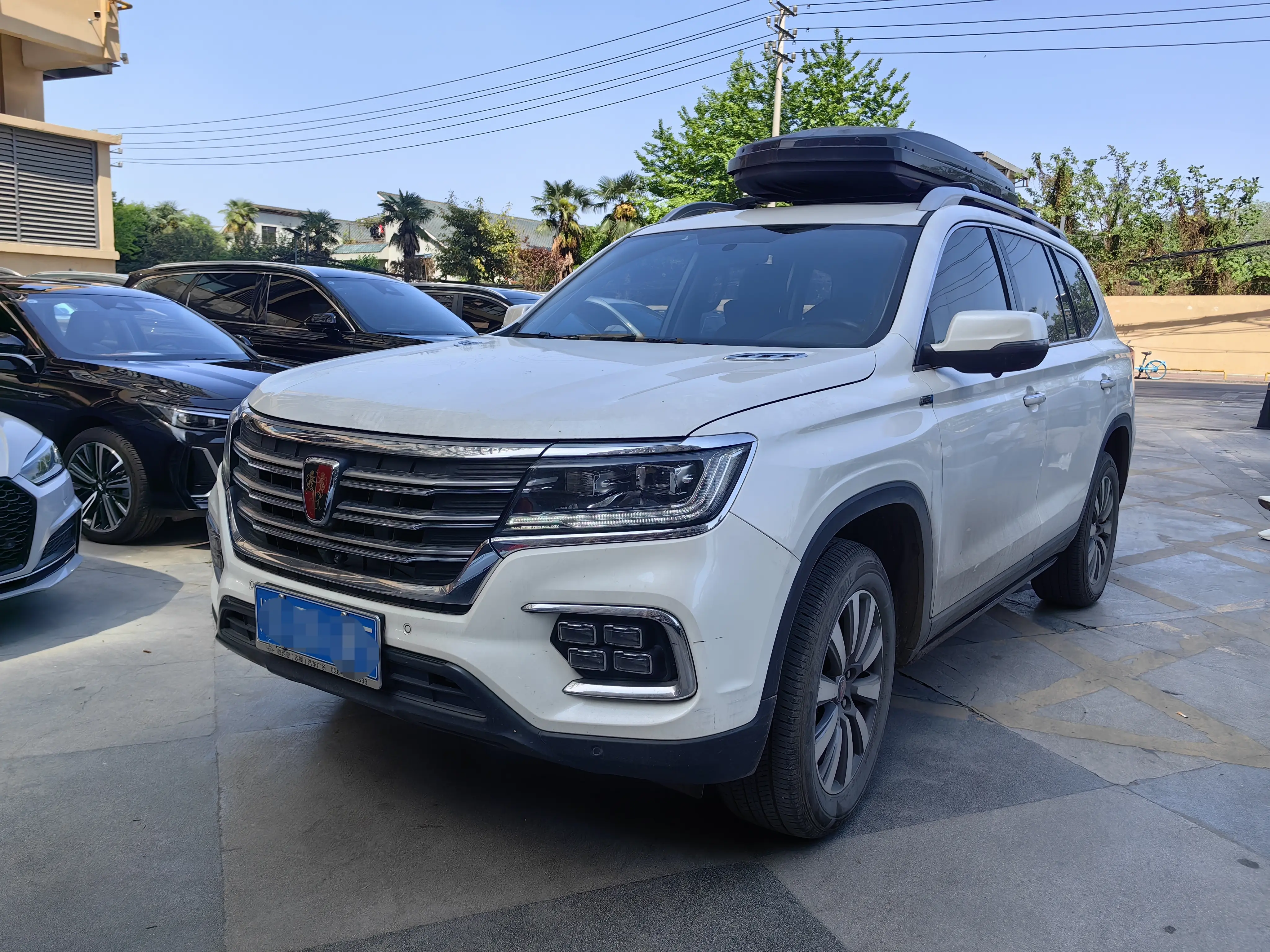 Roewe RX8