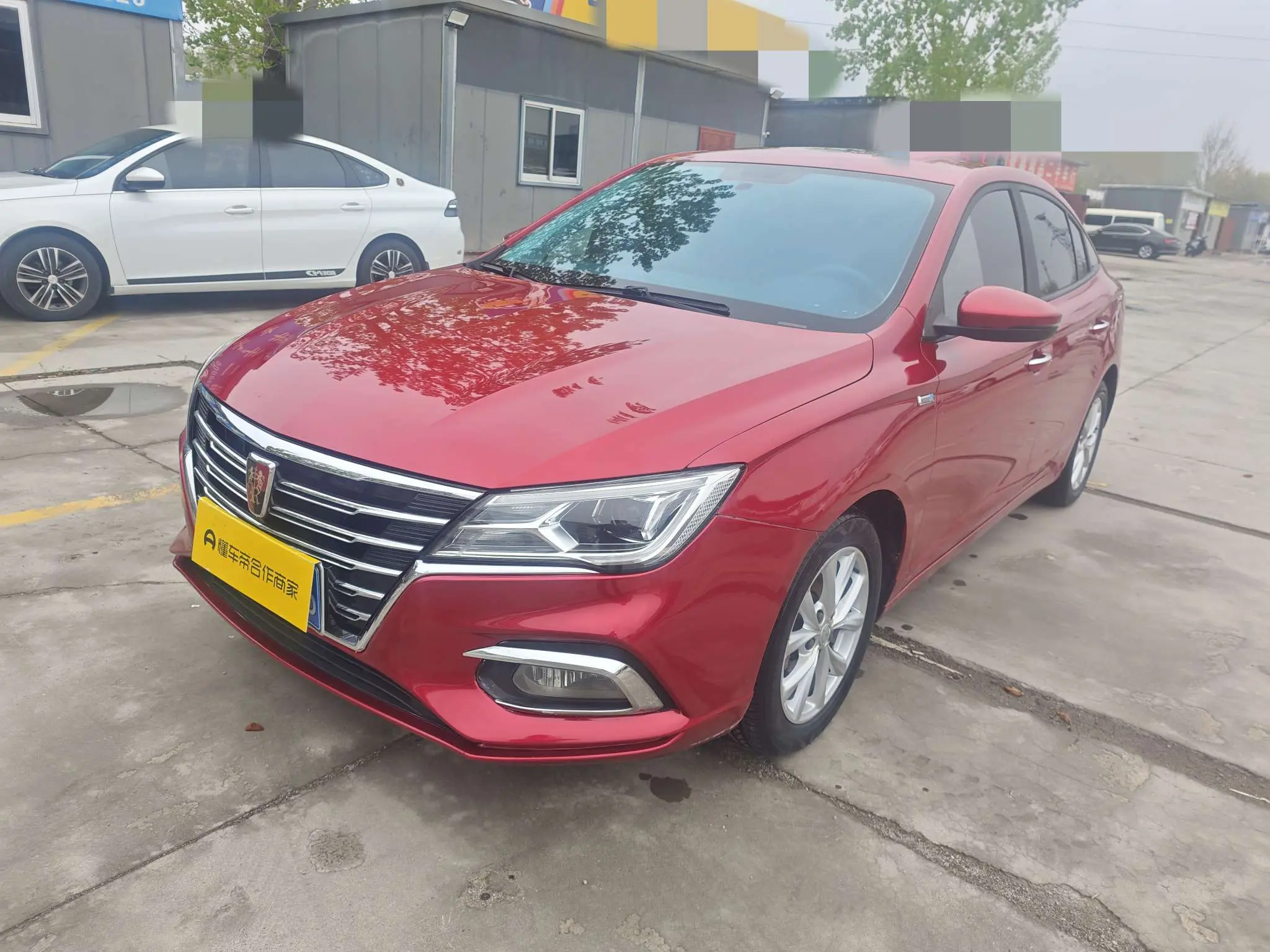 Roewe i5