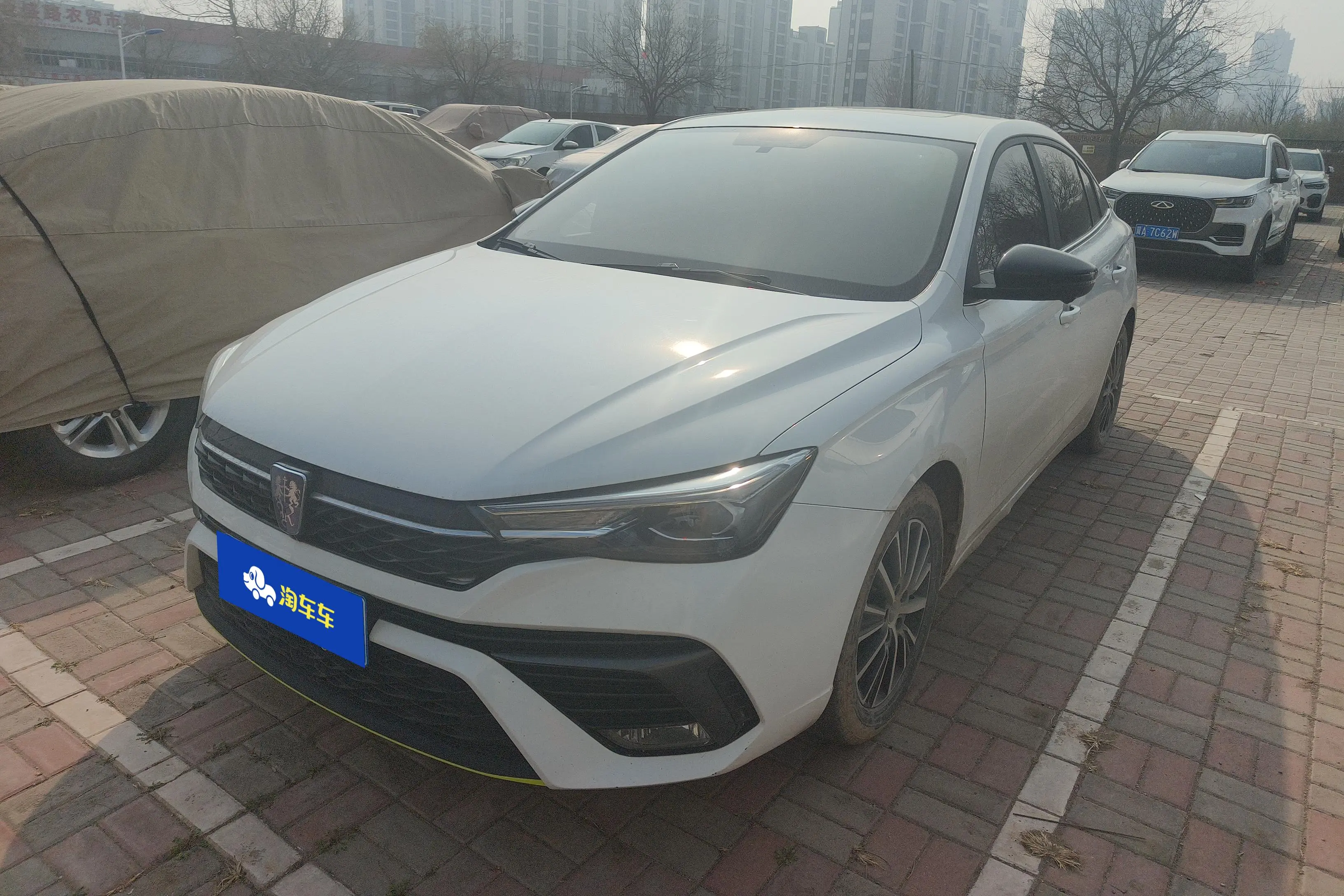 Roewe i5