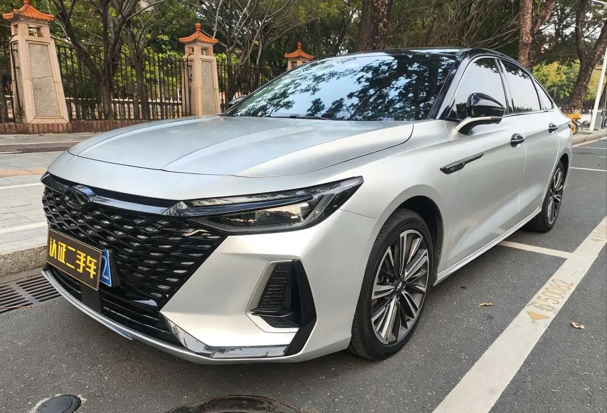 Chery Arrizo 8