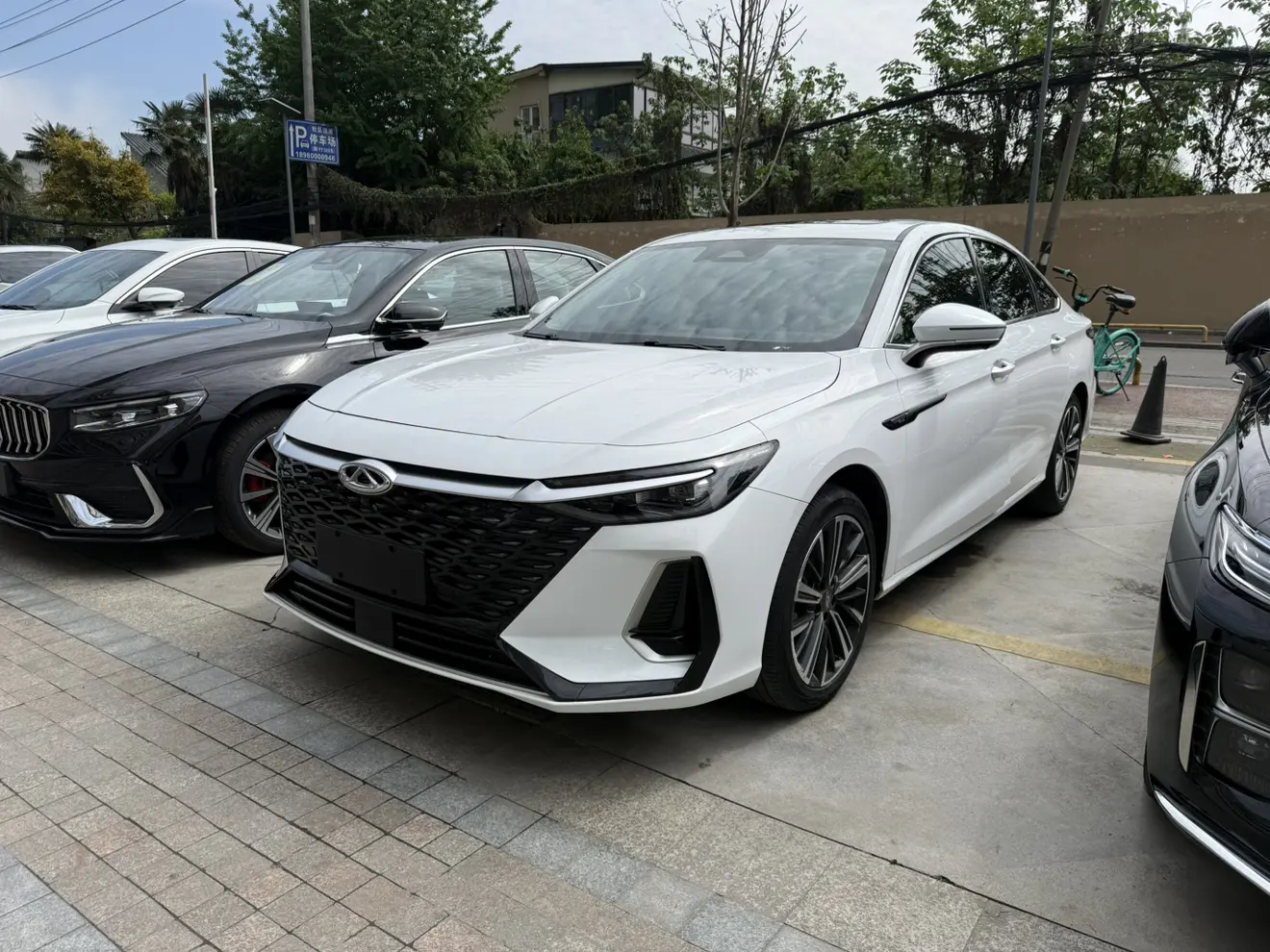 Chery Arrizo 8