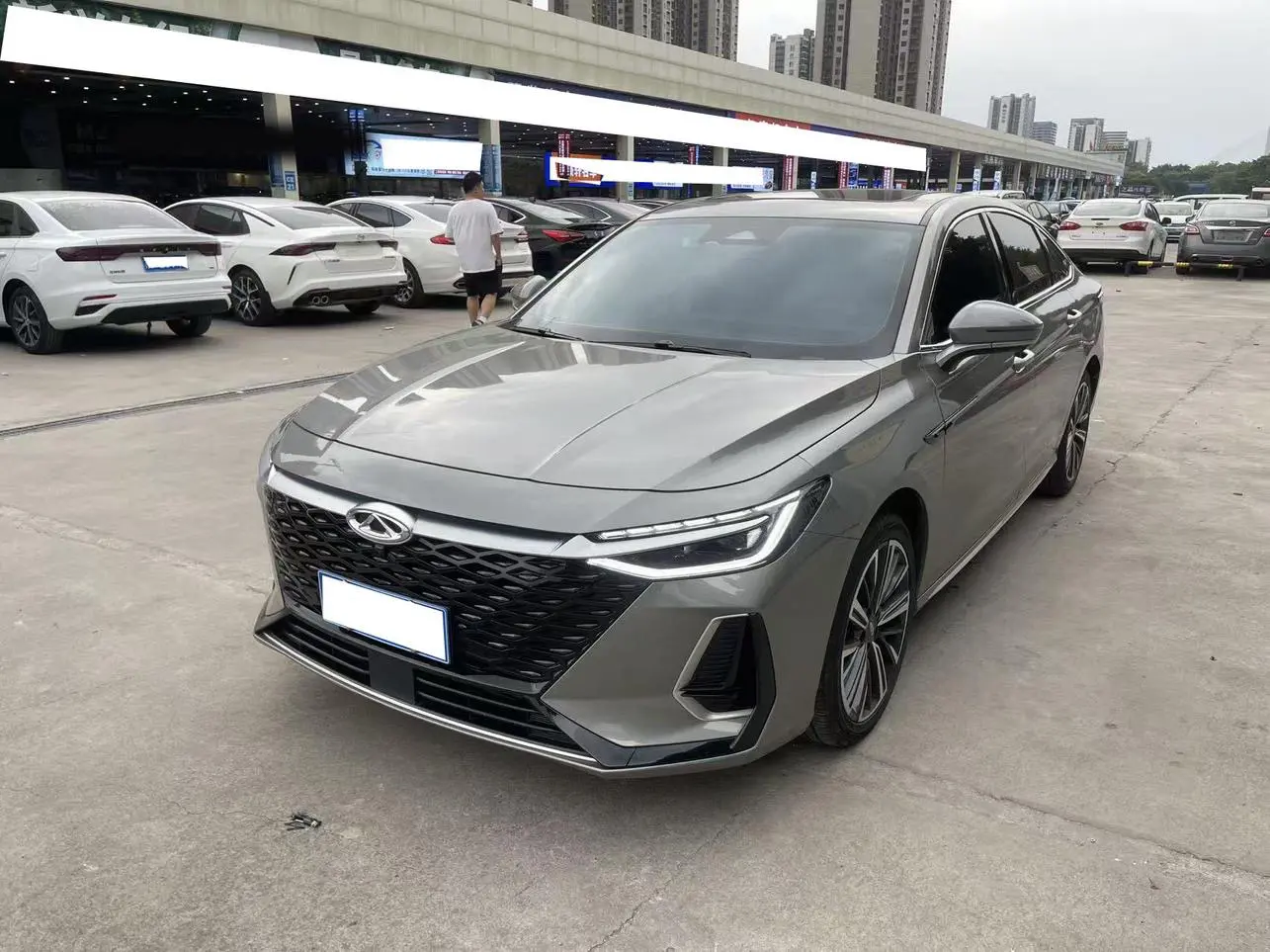 Chery Arrizo 8