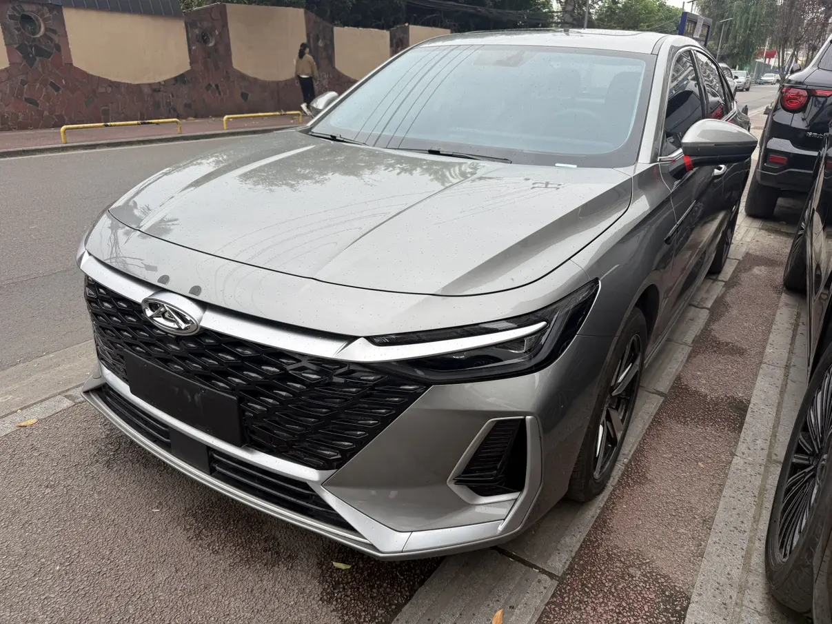 Chery Arrizo 8