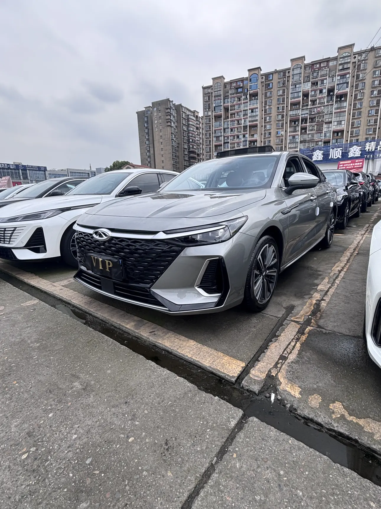 Chery Arrizo 8