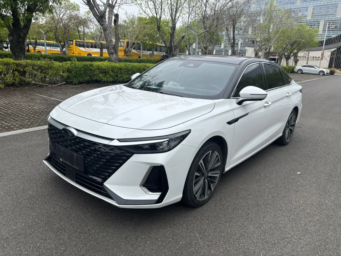 Chery Arrizo 8